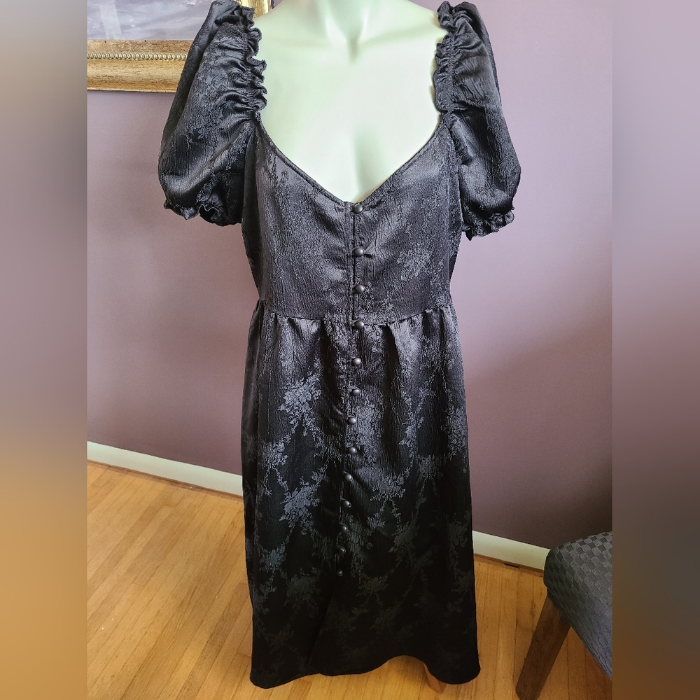 Disturbia Black Jacquard Puff Sleeve Midi Dress